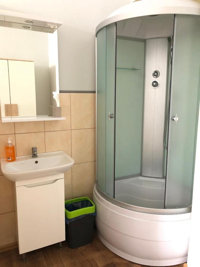 A1 Hostel Lviv Extérieur photo